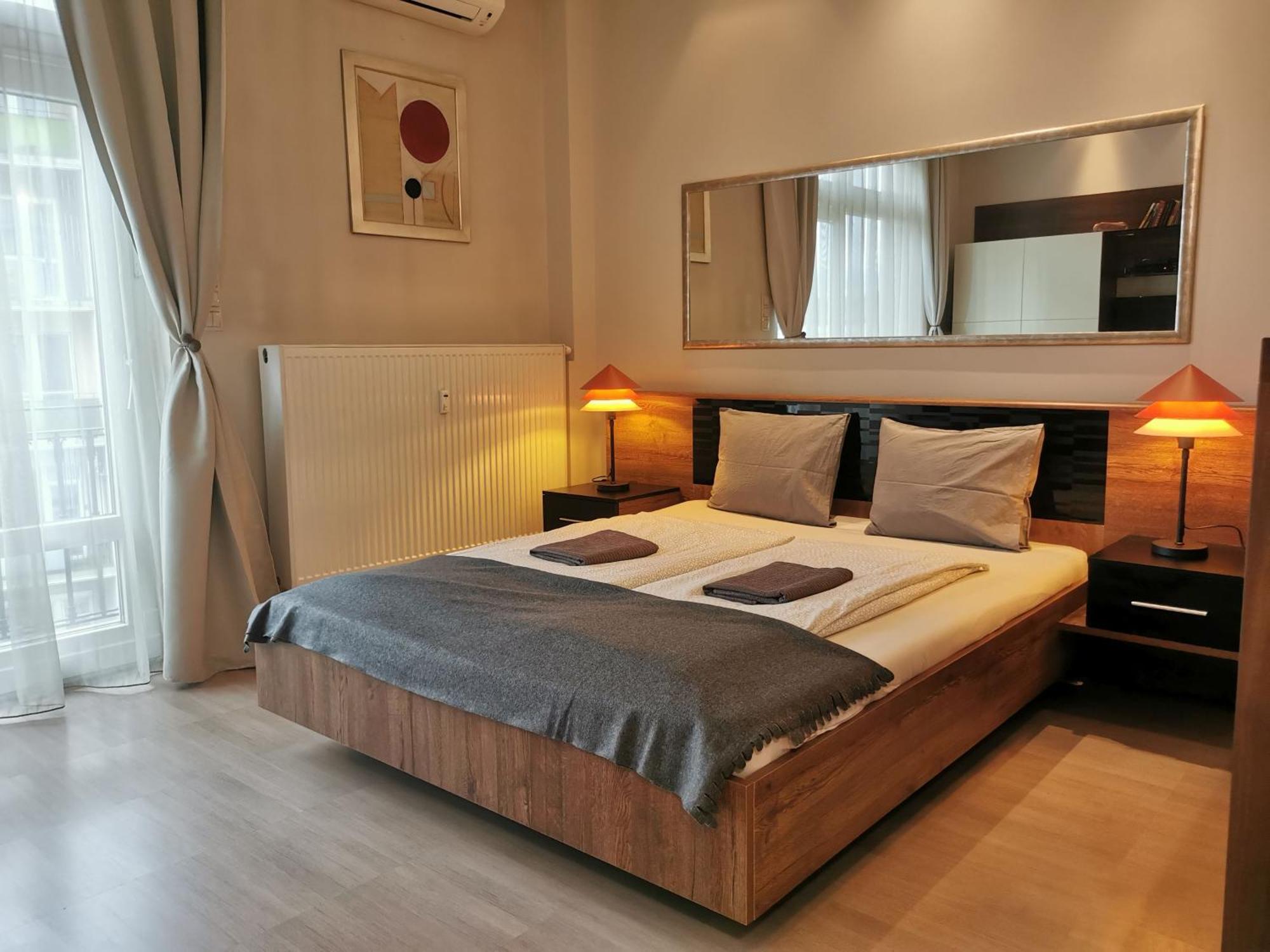 Jackquaters Apartment *